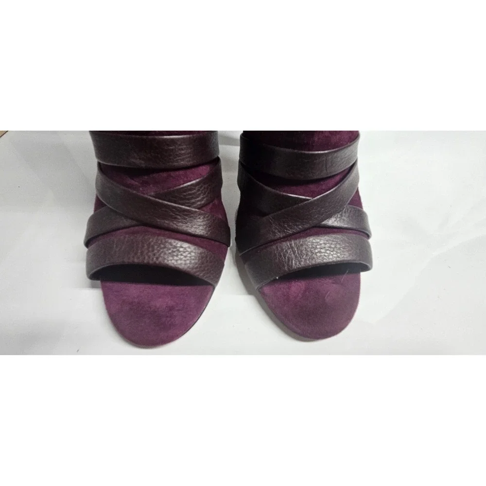 Vince Camuto leather upper